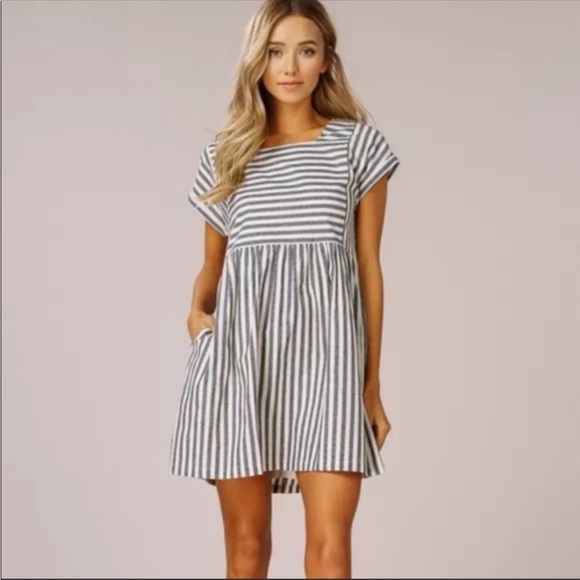 Listicle Dresses & Skirts - Listicle Cotton Railroad Stripe Shirred Mini Dress with Pockets sz M